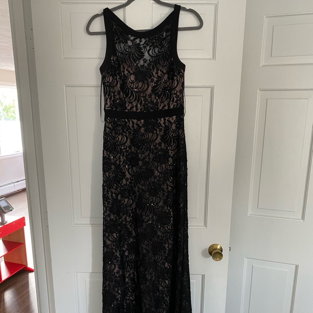 Women’s long black formal gown size 4